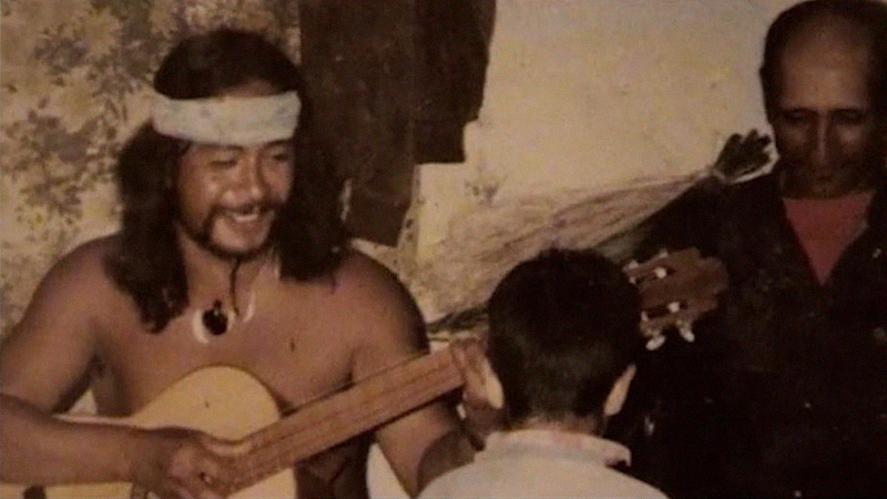 A la sombra del moai